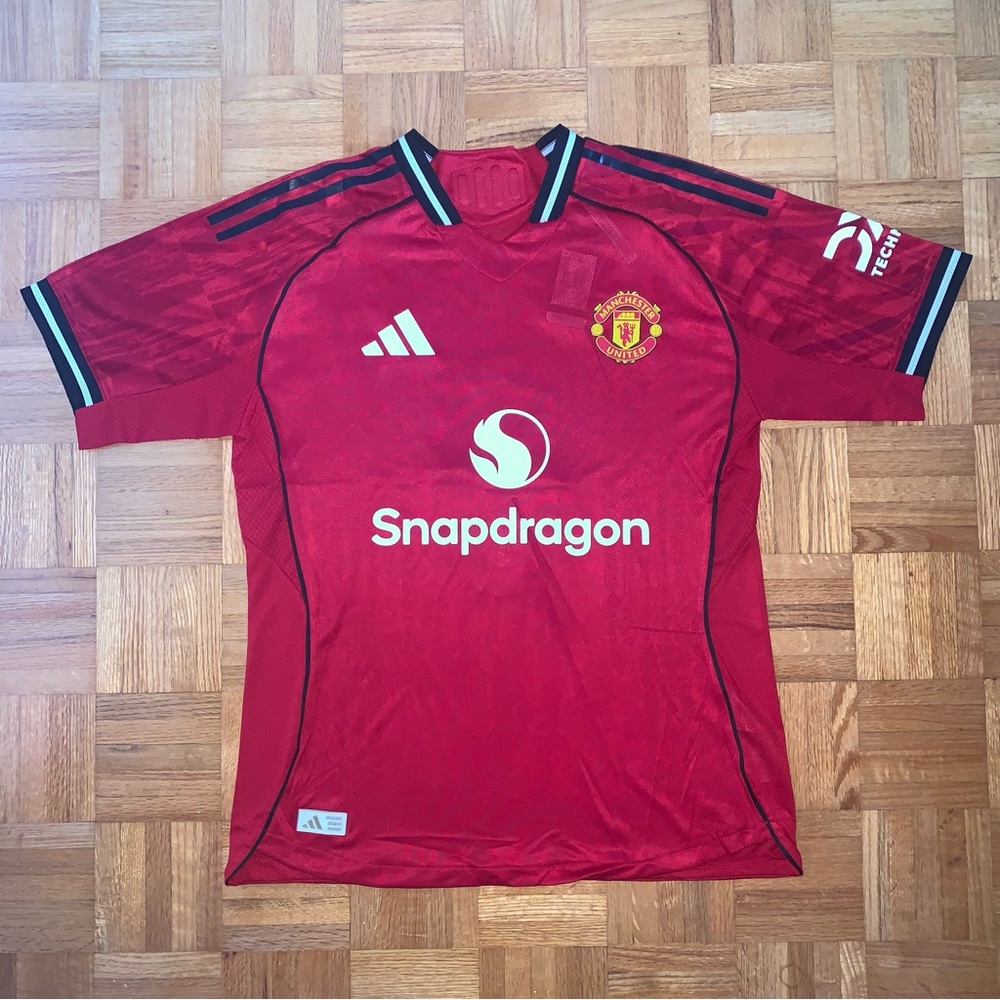 Adidas Red Manchester United 25/26 Men's Bruno Fernandes #8 Jersey